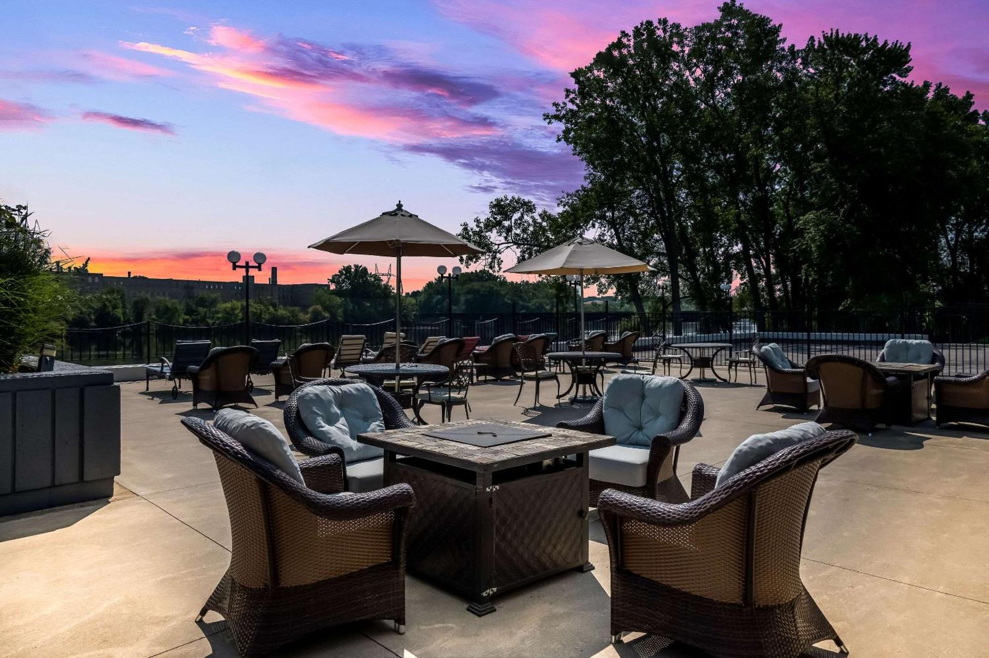Radisson Hotel Grand Rapids Riverfront Kültér fotó