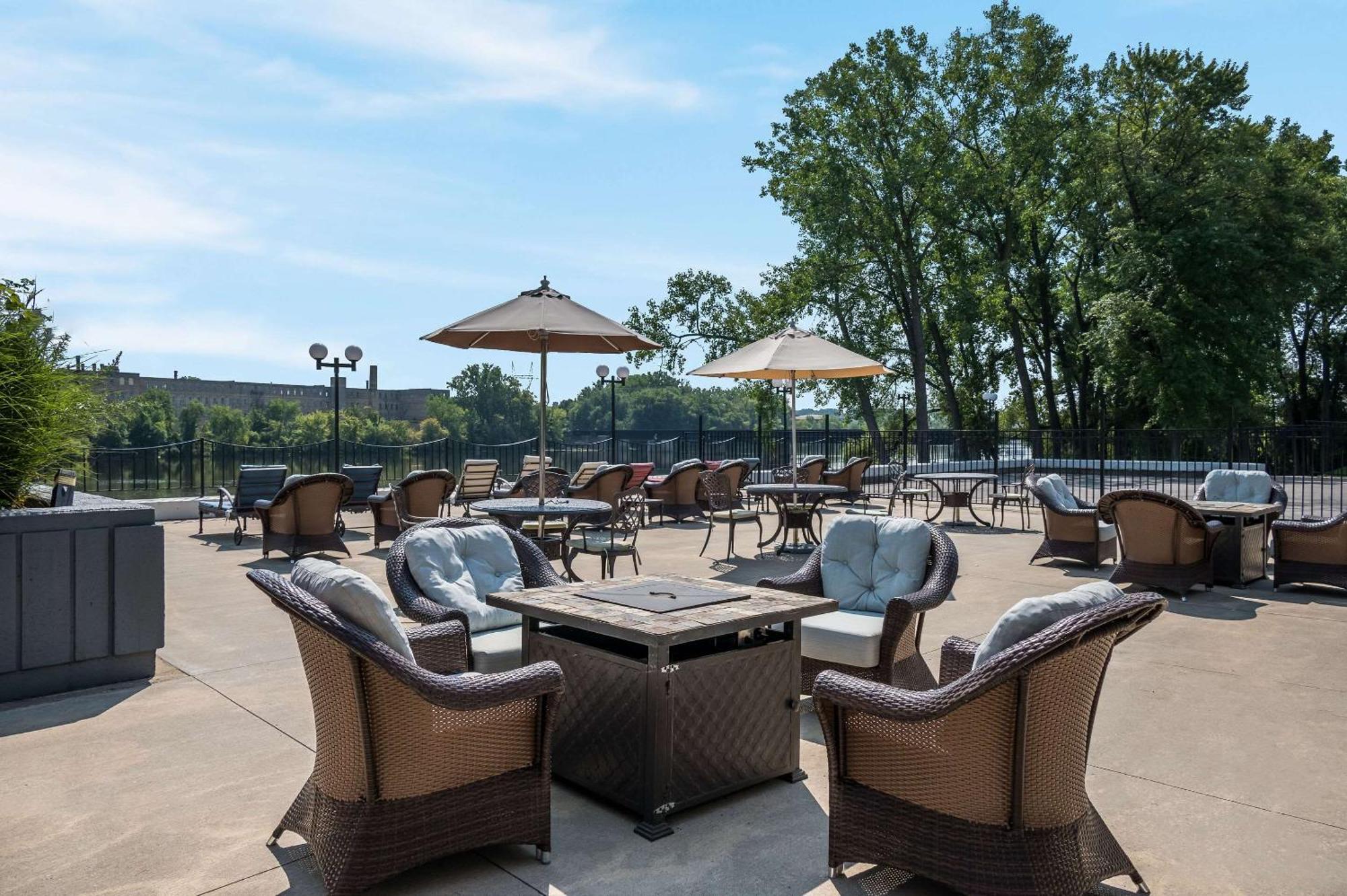 Radisson Hotel Grand Rapids Riverfront Kültér fotó