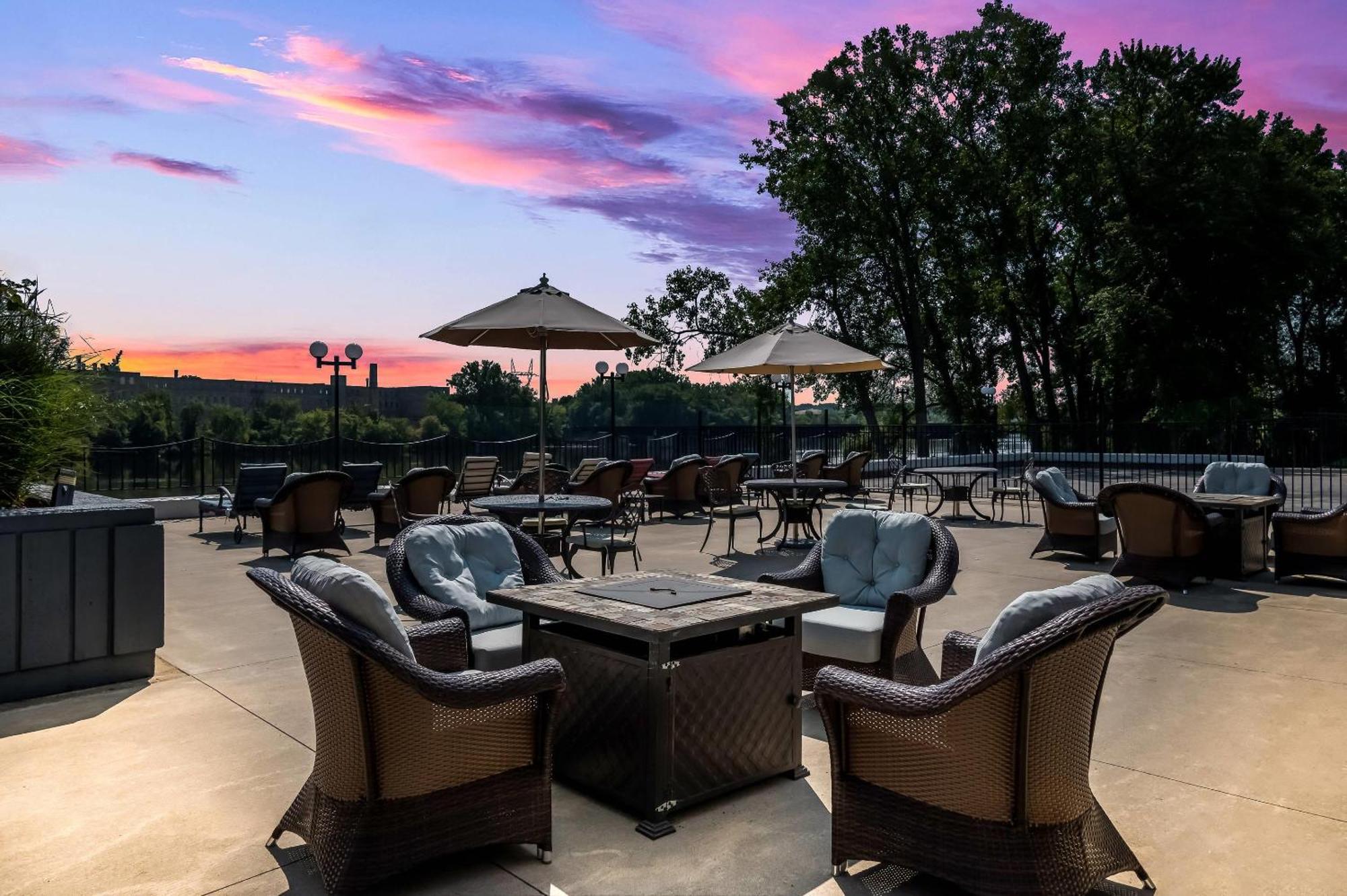 Radisson Hotel Grand Rapids Riverfront Kültér fotó